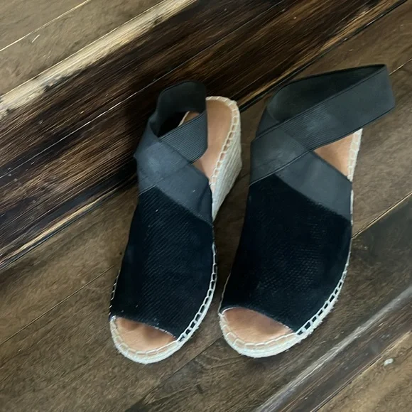 Gentle Souls Christa - Picture 2 of 9